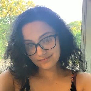 Meet your Posher, Lilly